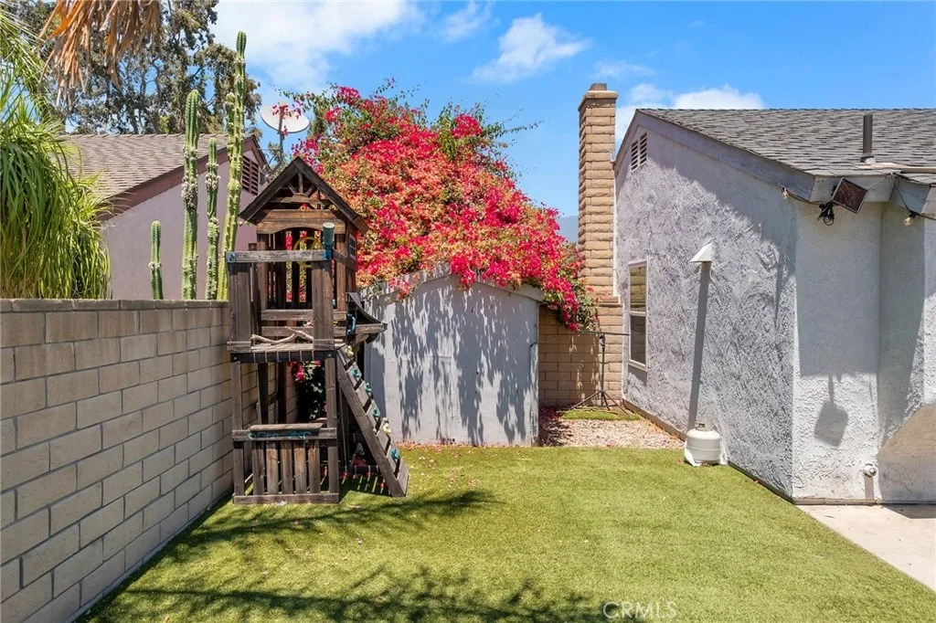 Photo of 12559 Daphne Drive