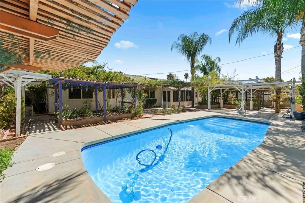 Photo of 28659 Snead Drive