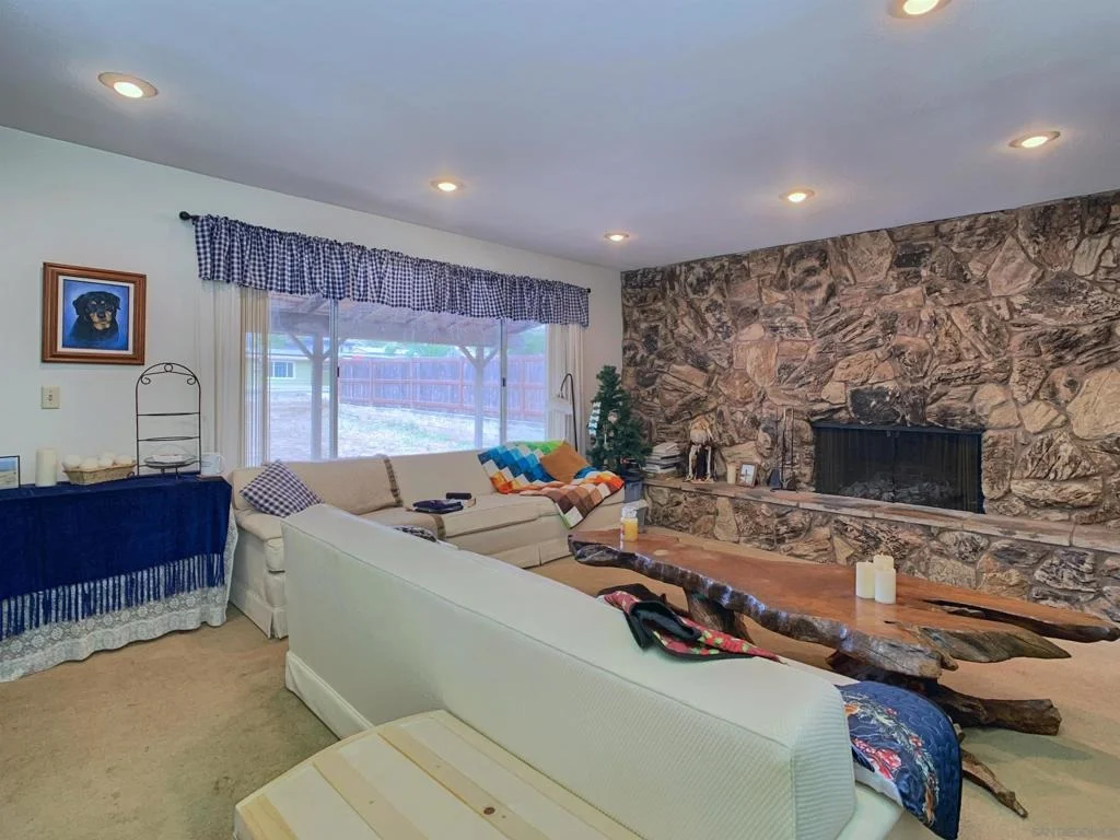 Photo of 9622 Lakeview