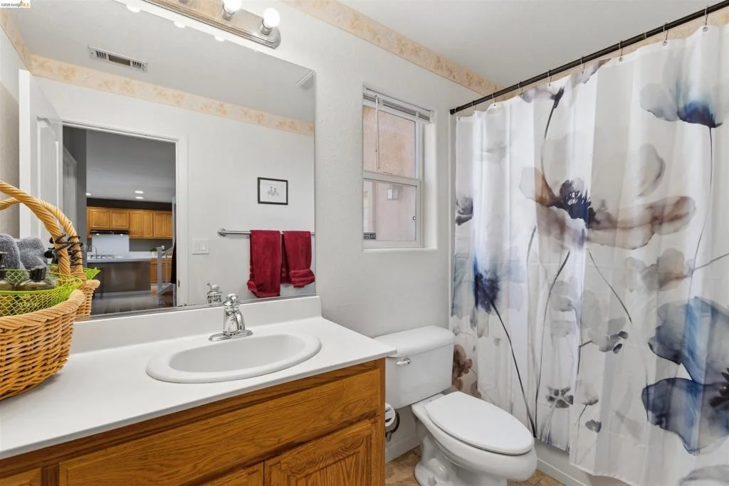 Photo of 1842 Sanger Peak Way