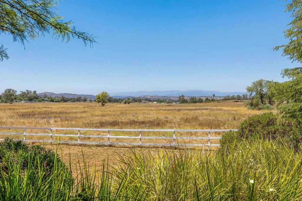 Photo of 2445 Southern Oak Road