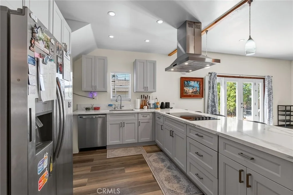Photo of 2732 Mary Street