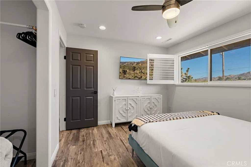 Photo of 61394 Latham Trail