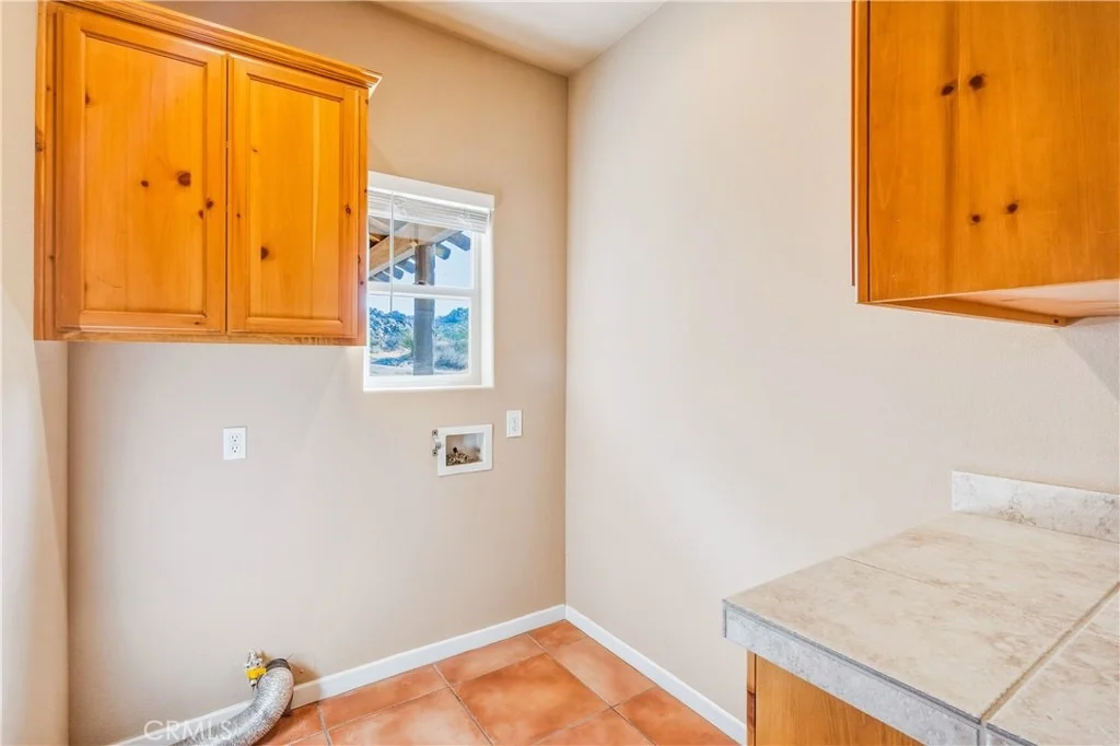 Photo of 6231 Mirlo