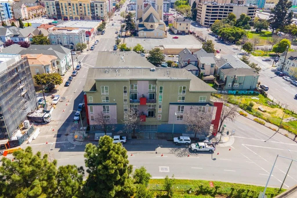 Photo of Unit 16 at 675 8th St