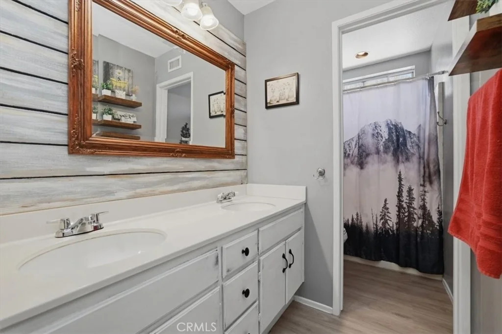 Photo of 13250 Mountain View Court
