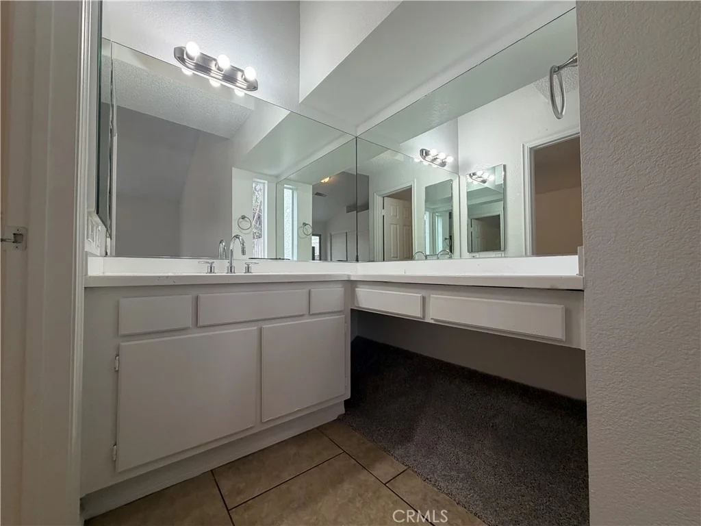 Photo of 117 Evergreen Place