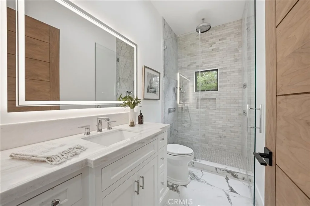 Photo of 2126 Havemeyer Lane