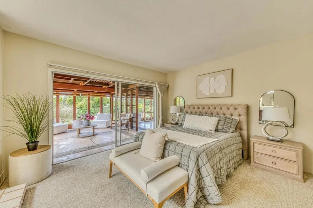 Photo of 15460 Oak Hills Drive
