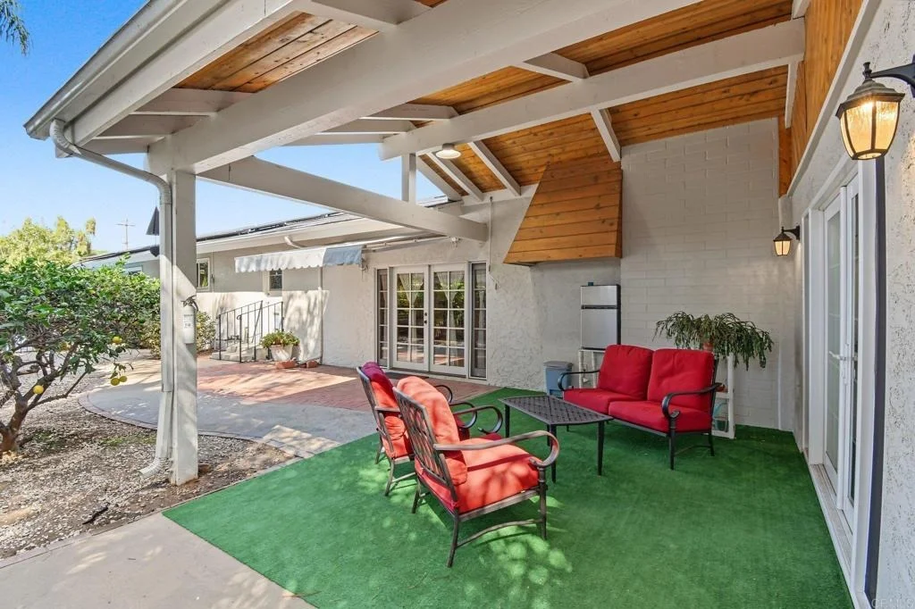 Photo of 318 Rose View Place