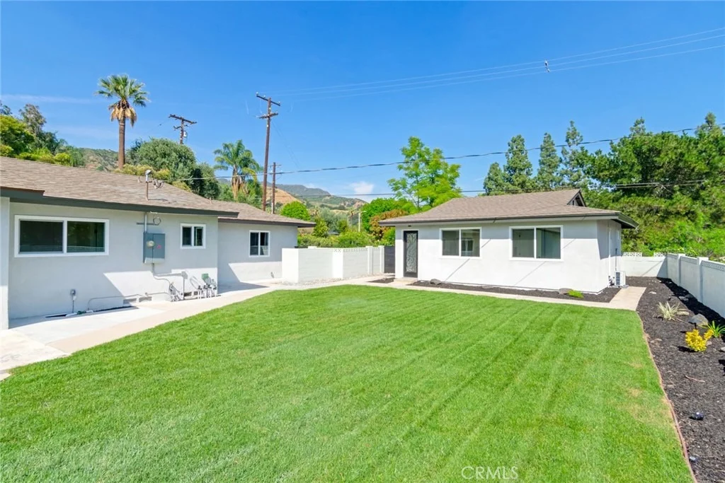 Photo of 856 E Palm