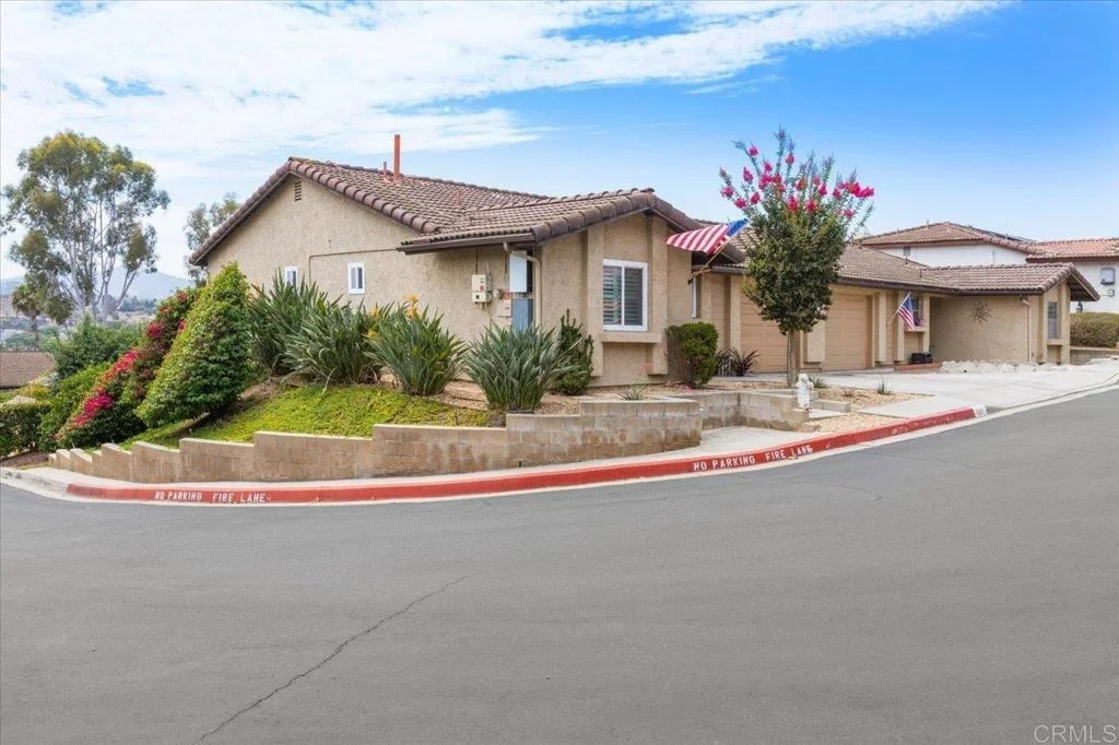 Photo of 1221 Soria