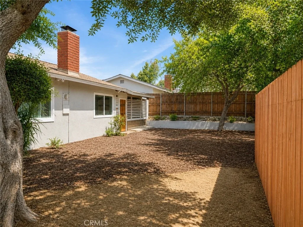 Photo of 1260 Grove Ave