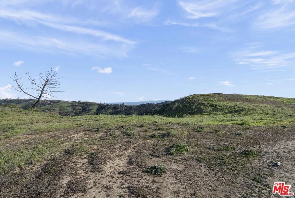 Photo of 1100 Kanan Dume Road