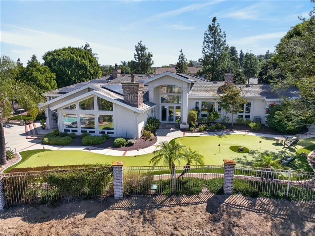Photo of 6872 Chartwell