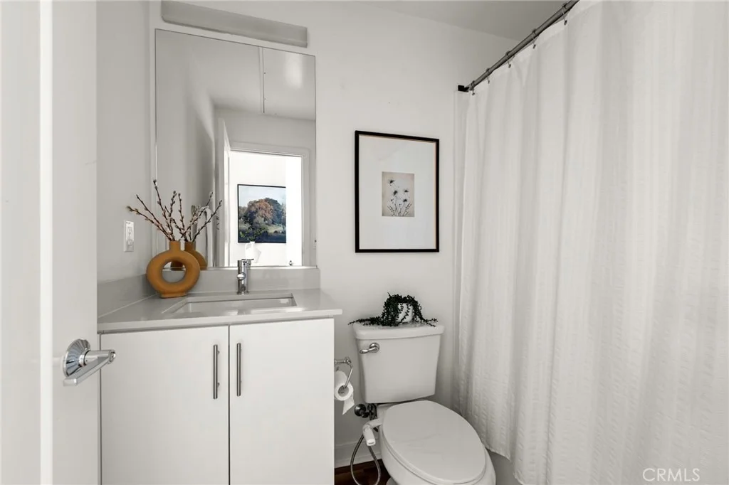 Photo of 210 Placemark