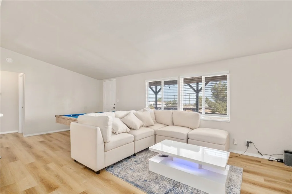 Photo of 11524 Paramount Road