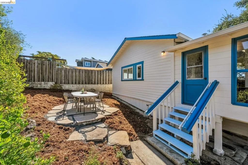 Photo of 722 Avila Place