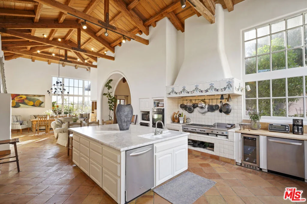 Photo of 7332 Birdview Avenue