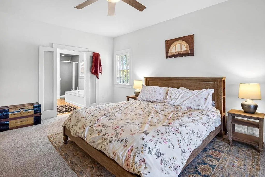 Photo of 4823 Belvedere