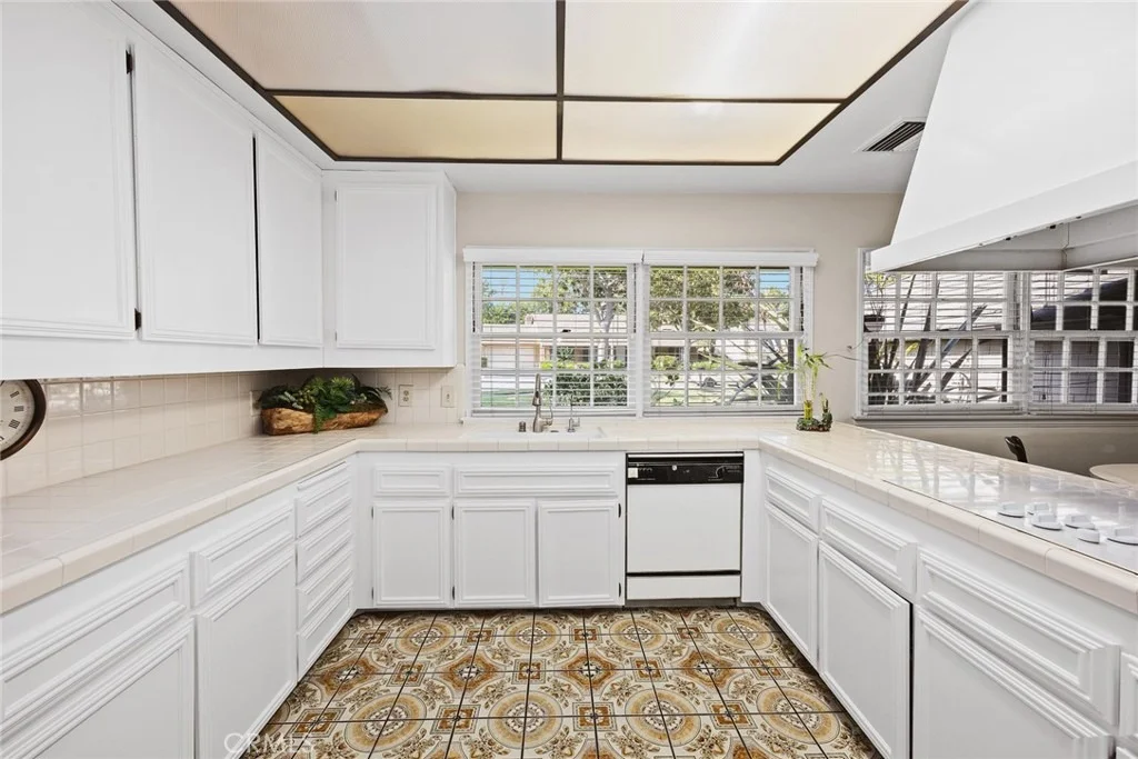Photo of 1156 Altura Terrace