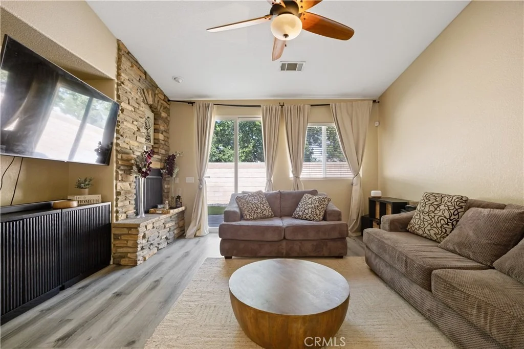 Photo of 44340 Acacia