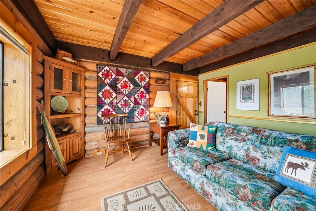 Photo of 33329 Robin Drive