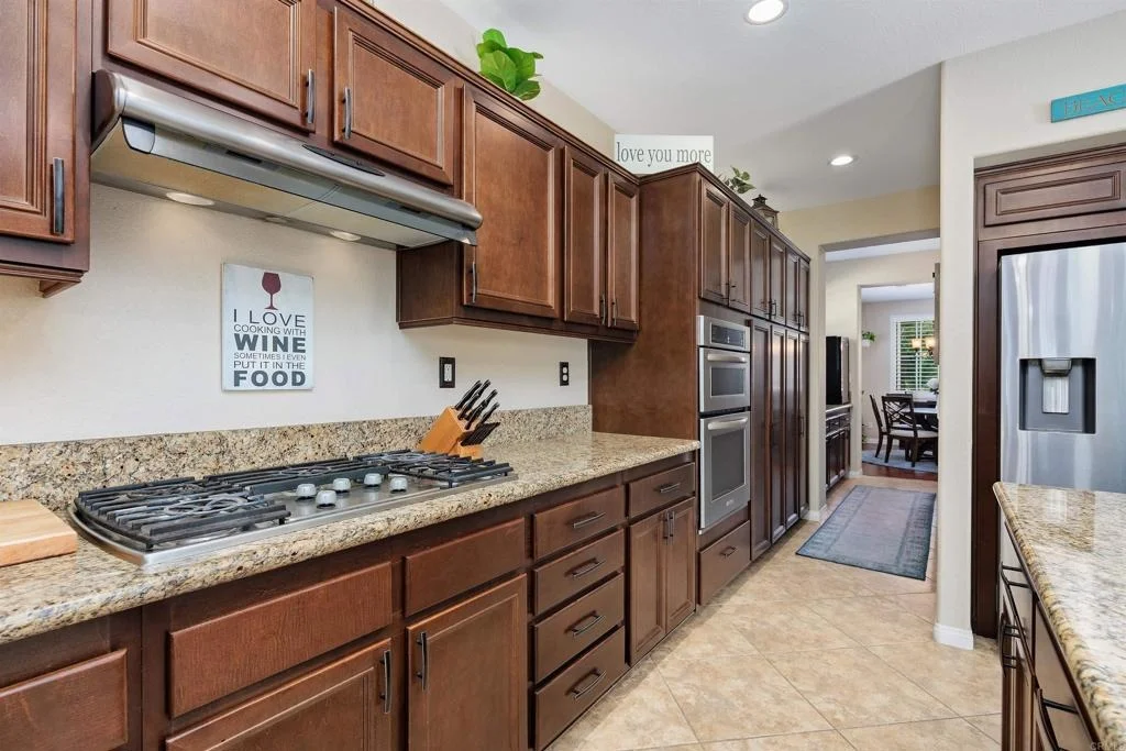 Photo of 1003 Vista Pointe Boulevard