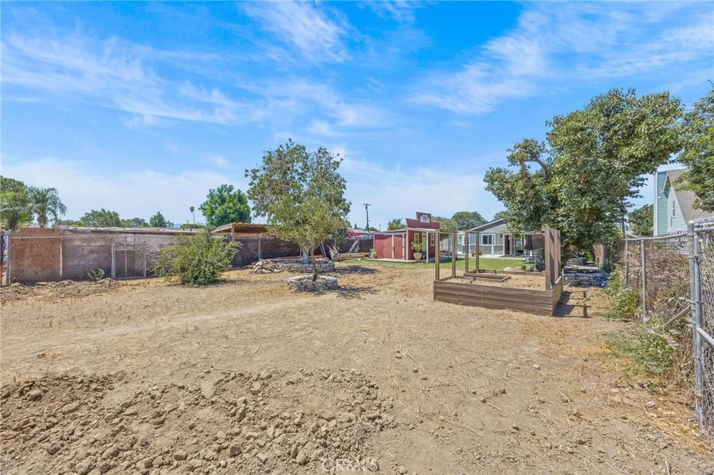 Photo of 4623 Center Avenue