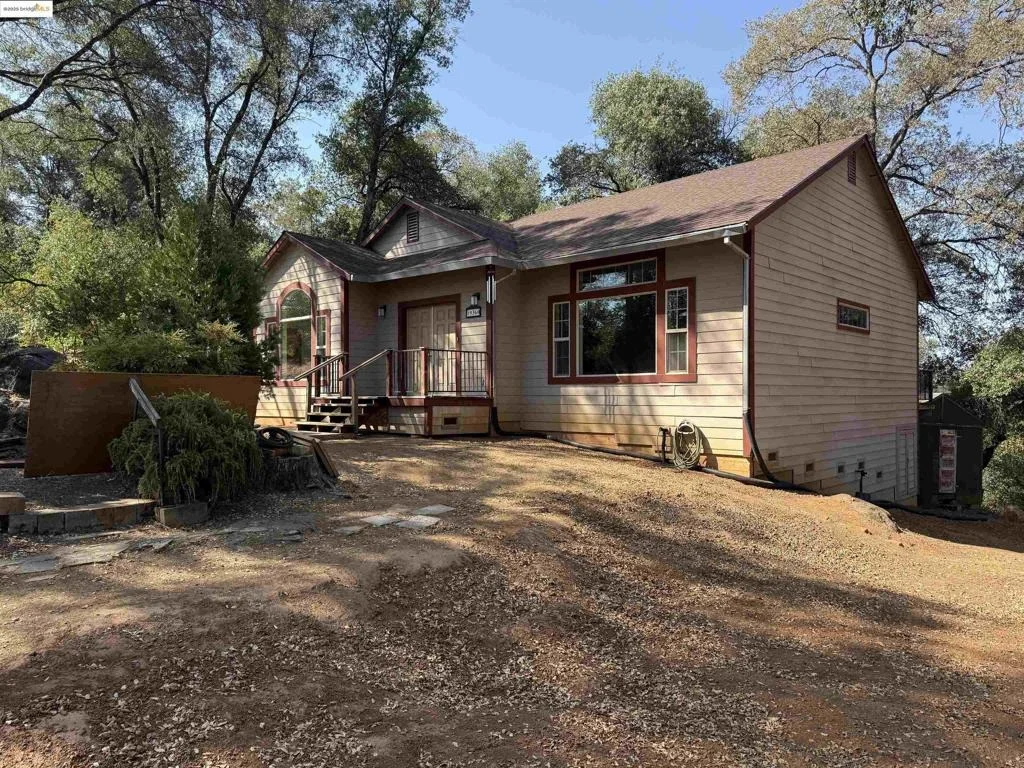 Photo of 19360 Susan Way