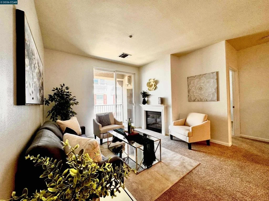 Photo of Unit 304 at 3275 Dublin Blvd