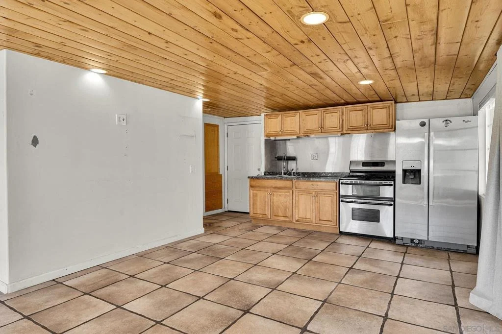 Photo of 12426 Royal