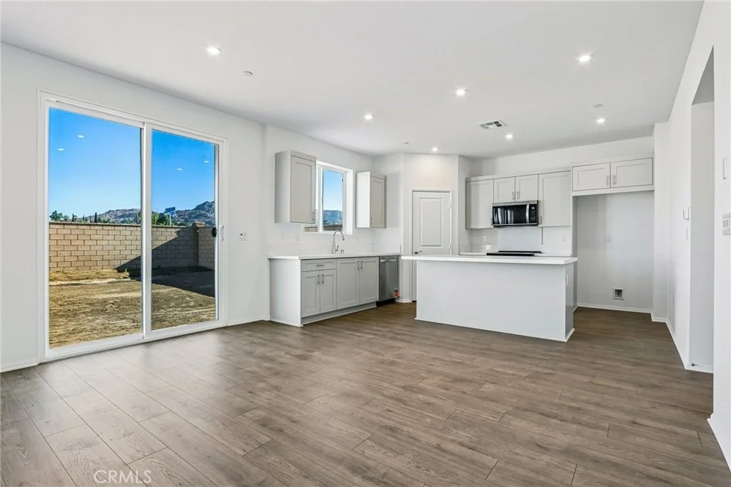 Photo of 27207 Stardust Avenue