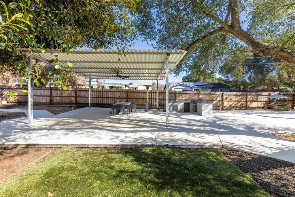Photo of 10292 Canyon Dr.