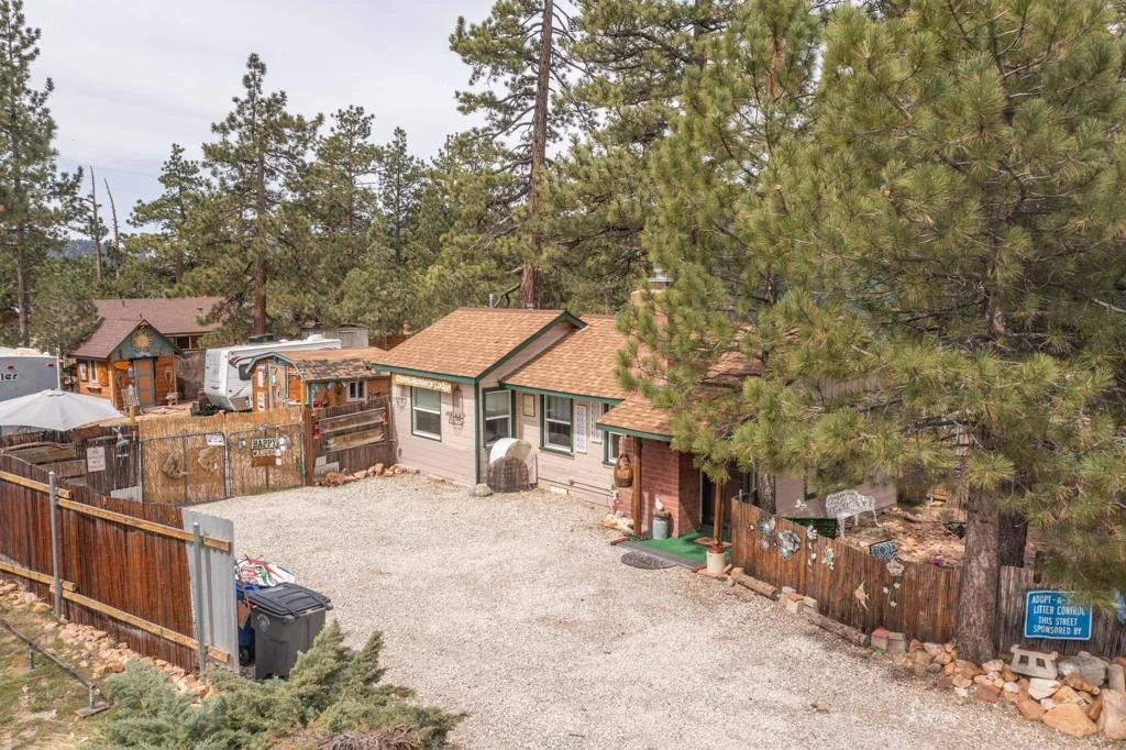 Photo of 40057 Forest Road