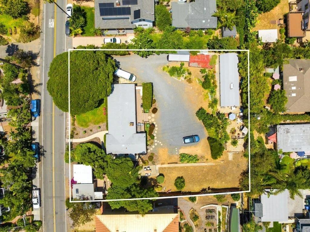Photo of 735 Cornish Drive