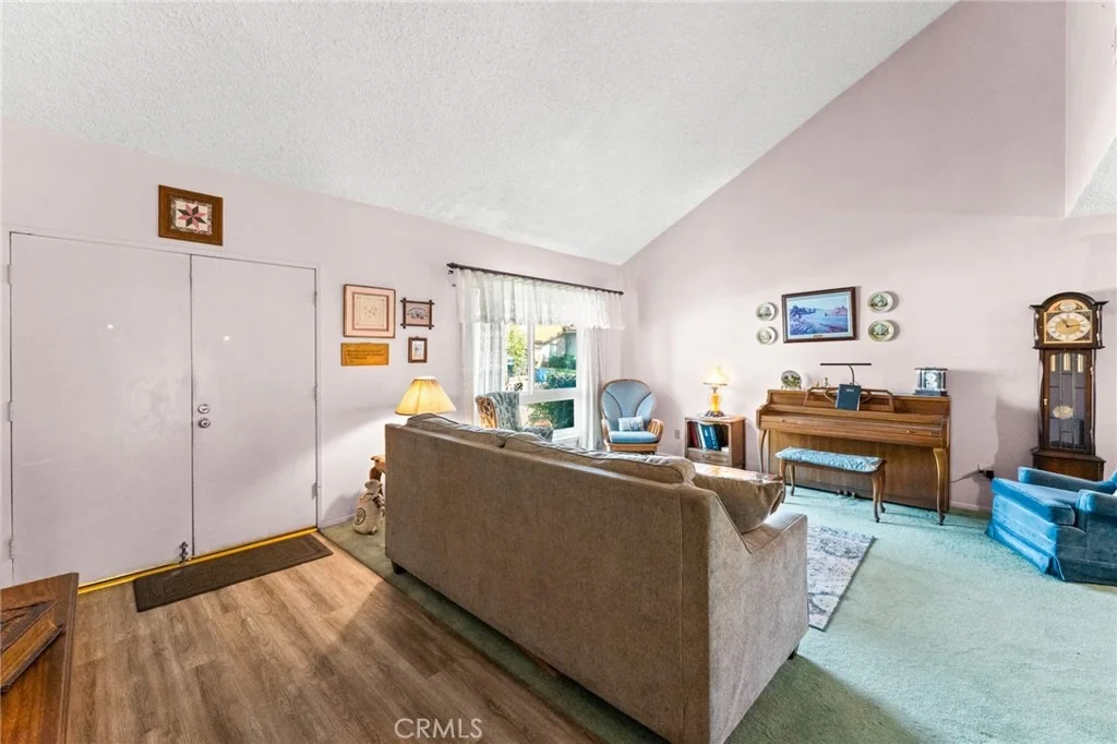 Photo of 17432 Niagara Avenue