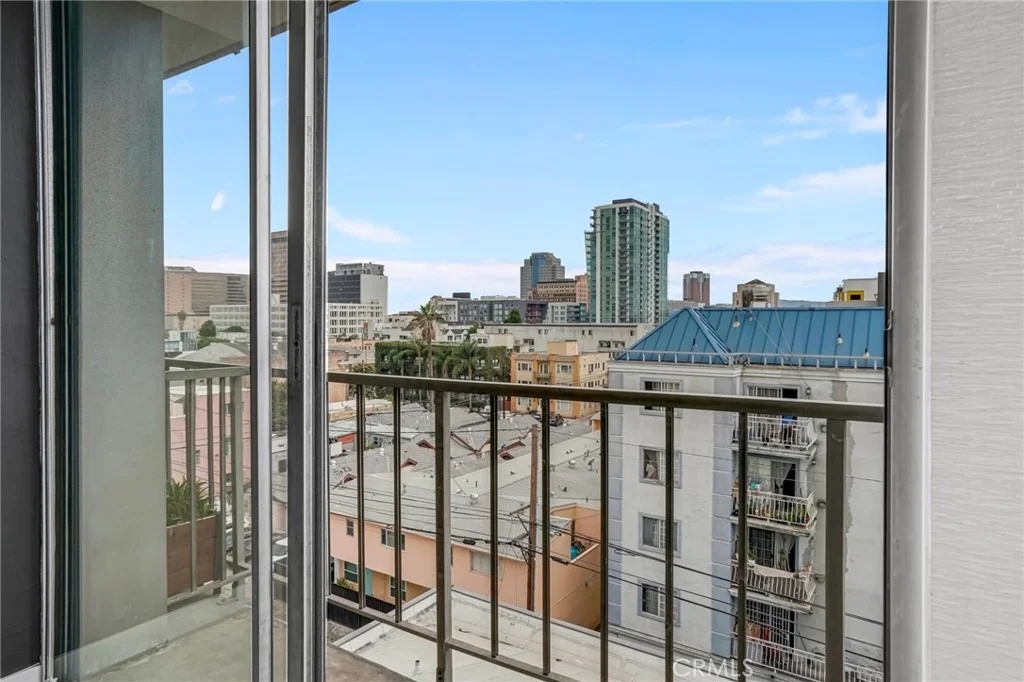 Photo of Unit 607 at 375 Atlantic Avenue