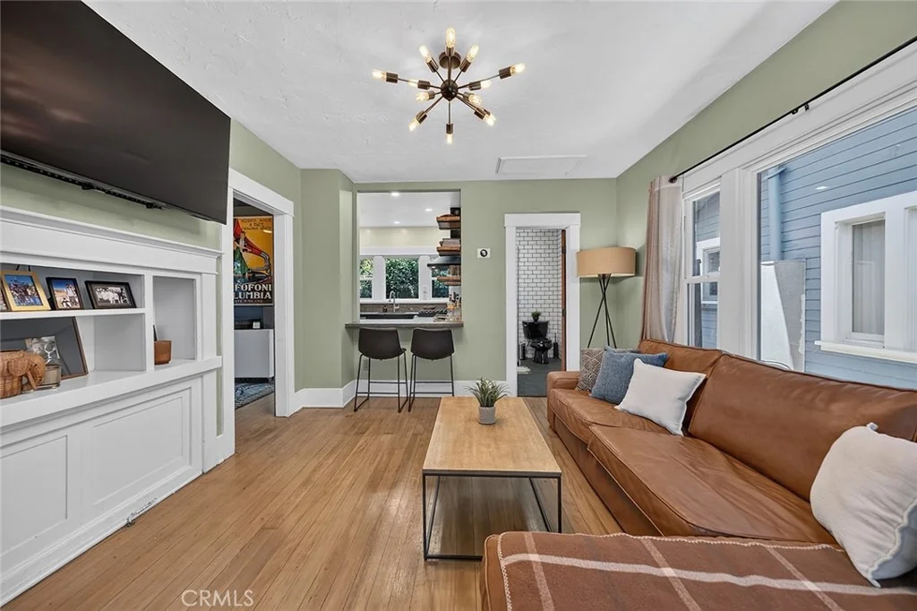 Photo of 523 Olive