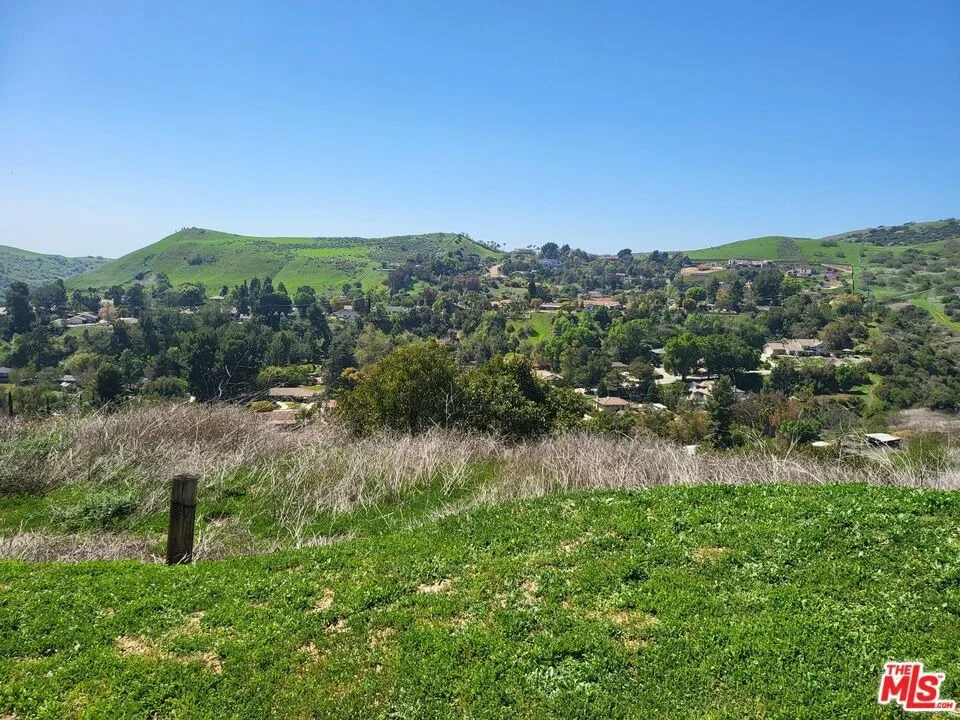 Photo of 399 Olinda Drive