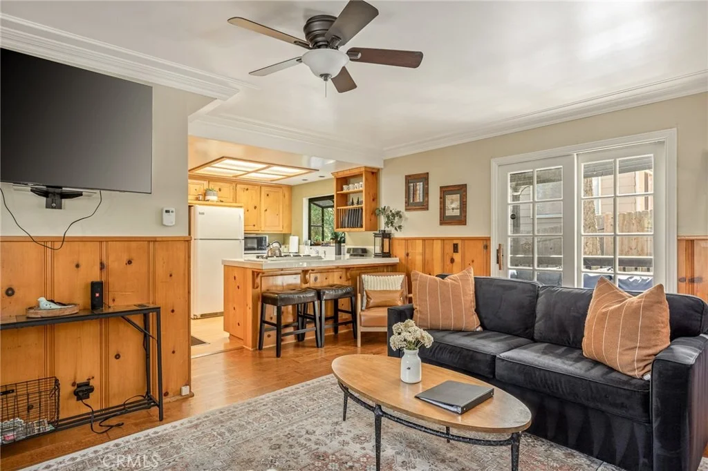 Photo of 380 Hemlock