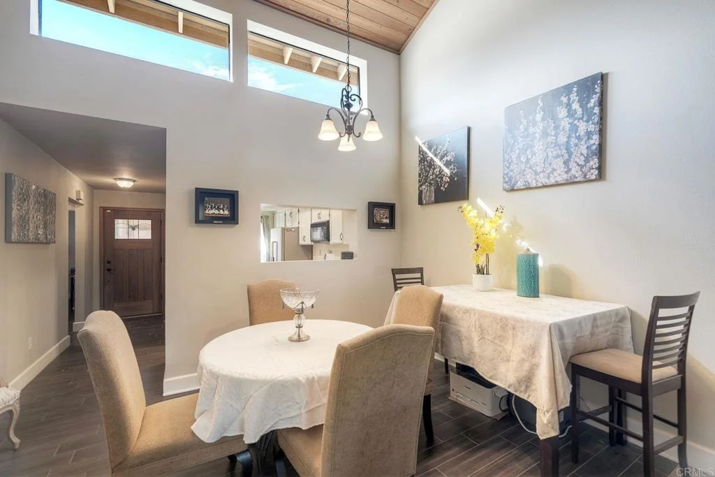 Photo of 8559 Circle R Valley Lane