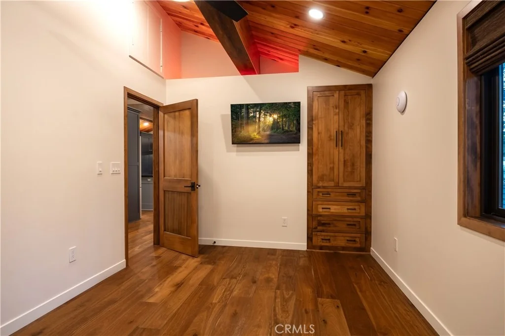 Photo of 42763 Cedar Avenue