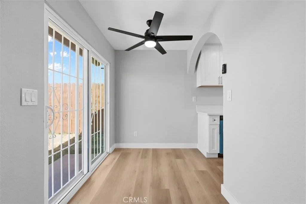 Photo of 2864 Colima