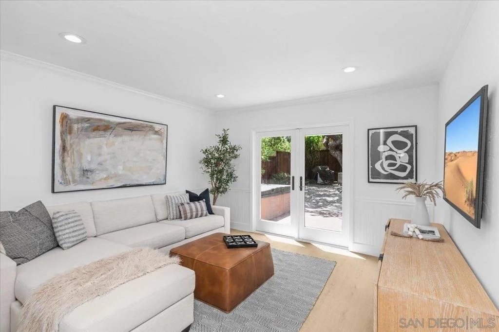 Photo of 633 Arroyo