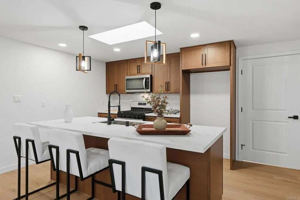 Photo of 1333 Helix Street