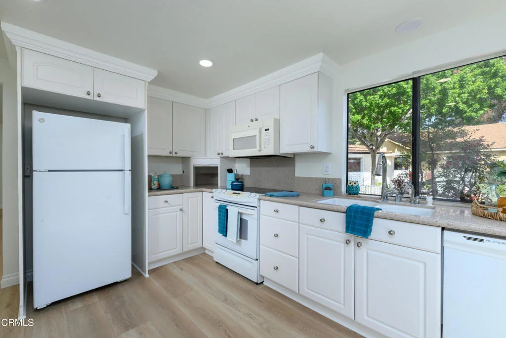 Photo of 44112 Village 44