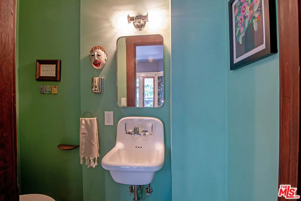 Photo of 1130 Electric Avenue