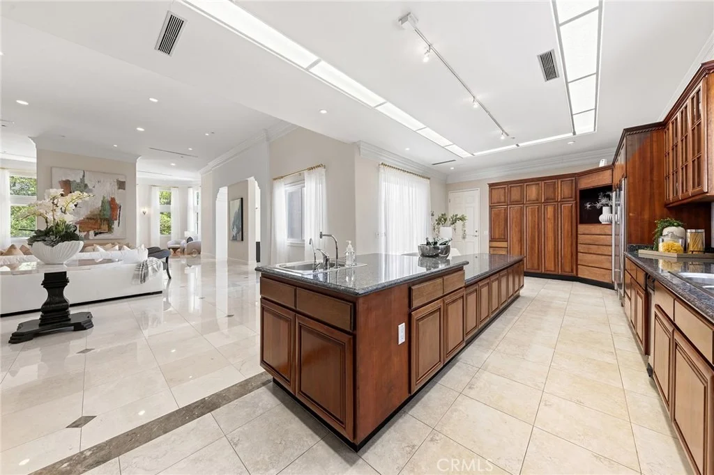 Photo of 689 Leyland Drive