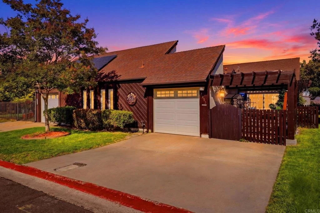Photo of 2553 Granada Circle